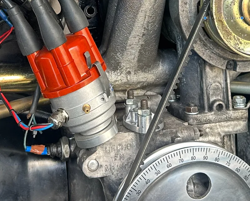 Mechanical fuel pump blanking plate for VW 1600 engine