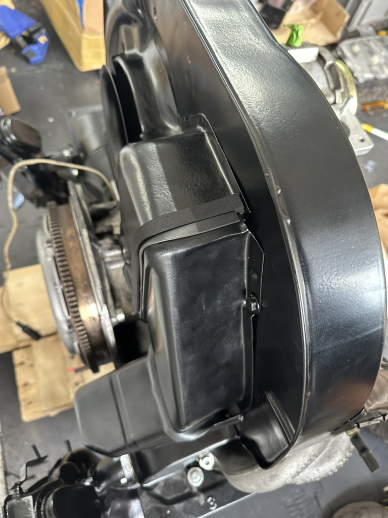 Shot blasted and sprayed fan housing and oil cooler cover